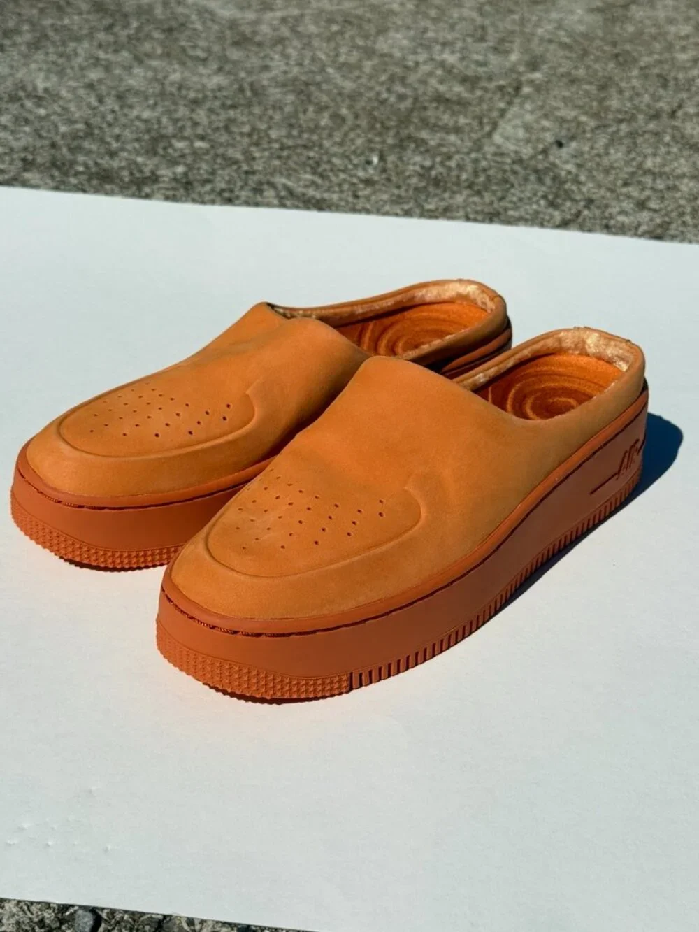 NIKE Air Force 1 Lover XX Shoe Women's Size 7.5 Orange
